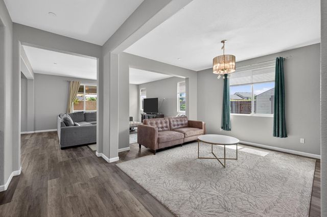 6305 W Pico Avenue, Fresno, CA 93723