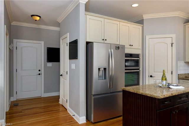8931 Grove Park Drive, Oak Ridge, NC 27310