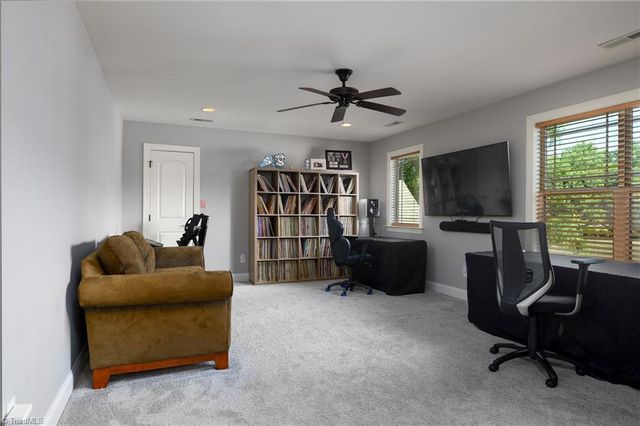 8931 Grove Park Drive, Oak Ridge, NC 27310