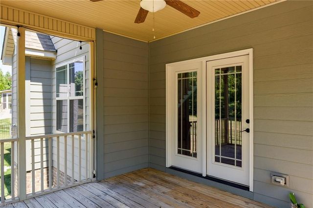 8931 Grove Park Drive, Oak Ridge, NC 27310