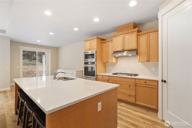 5487 Skyfall Place NW, Bremerton, WA 98312