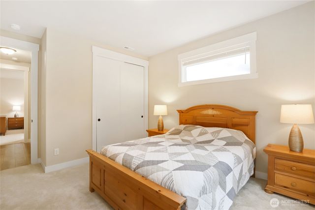 5487 Skyfall Place NW, Bremerton, WA 98312