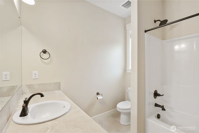 5487 Skyfall Place NW, Bremerton, WA 98312