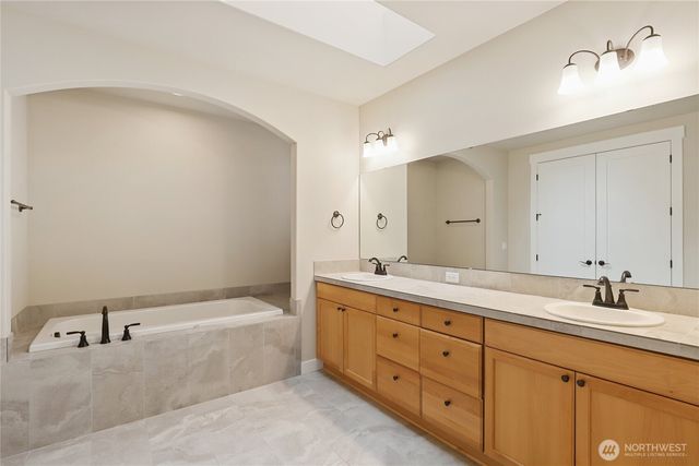 5487 Skyfall Place NW, Bremerton, WA 98312