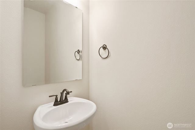 5487 Skyfall Place NW, Bremerton, WA 98312