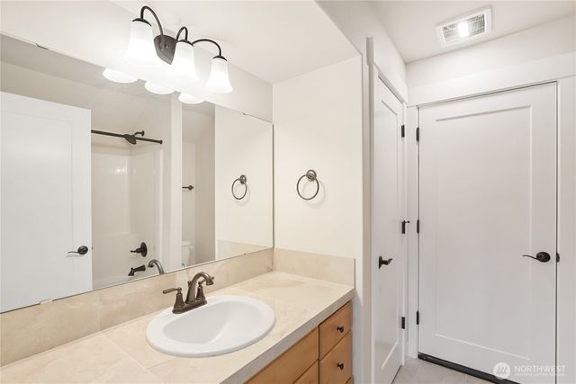 5487 Skyfall Place NW, Bremerton, WA 98312