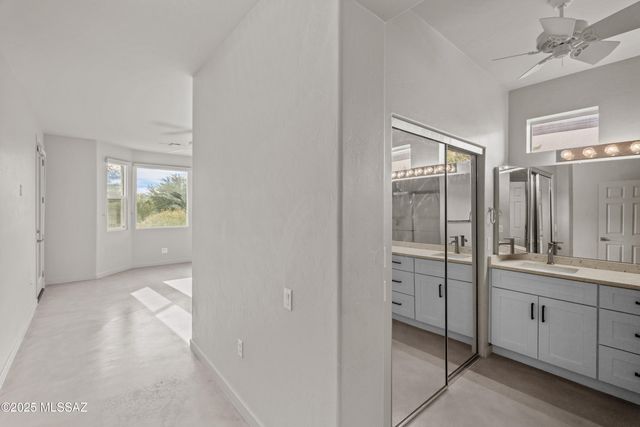 4687 S Holly Rose Drive, Green Valley, AZ 85622