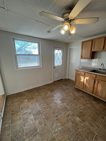 36 Everett 2, Medford, MA 02155