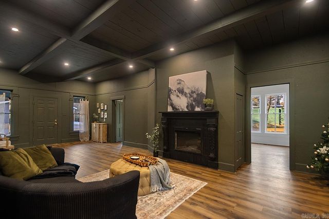 307 N 4th, Benton, AR 72015