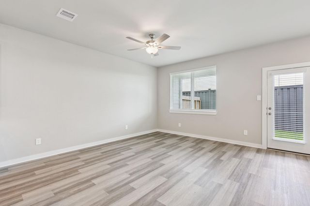 2155 Beachcomber Drive, Kemah, TX 77565