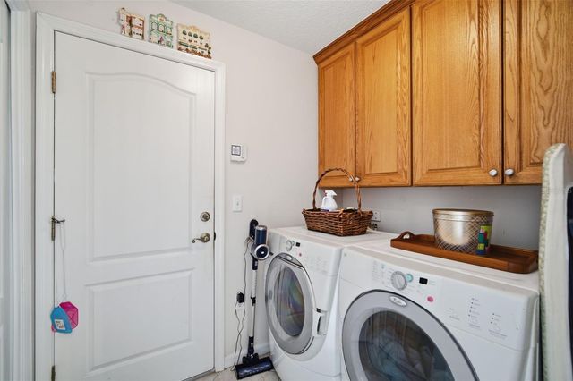 2132 GRANTHAM GREENS DRIVE, Sun City Center, FL 33573