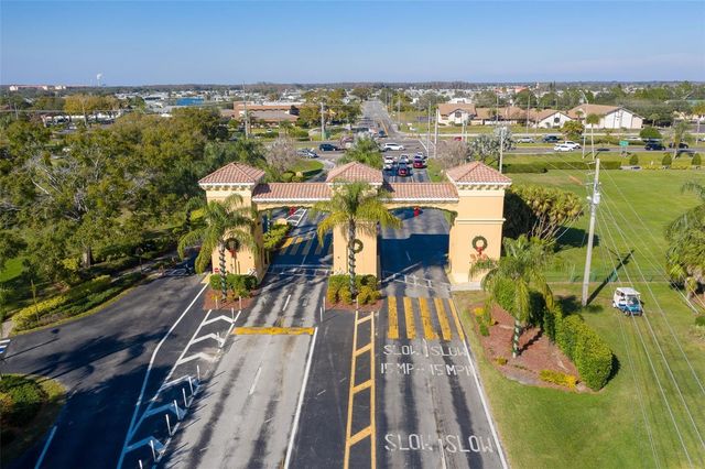 2132 GRANTHAM GREENS DRIVE, Sun City Center, FL 33573