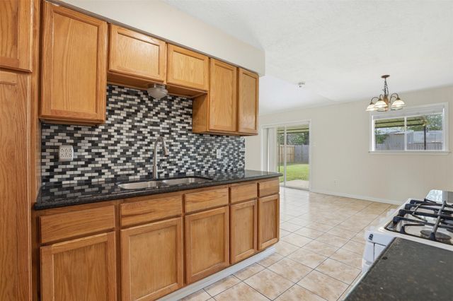 827 Parkhill Street, Channelview, TX 77530