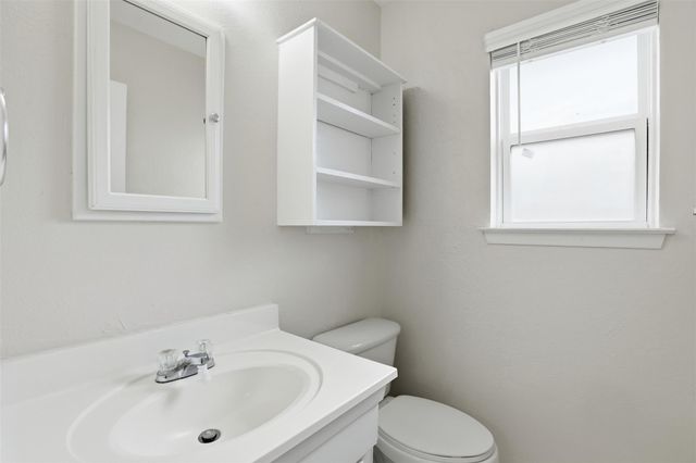 827 Parkhill Street, Channelview, TX 77530