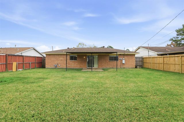 827 Parkhill Street, Channelview, TX 77530