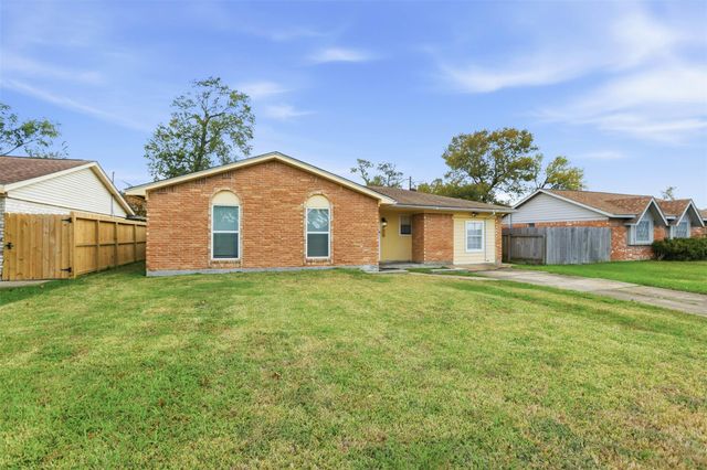 827 Parkhill Street, Channelview, TX 77530