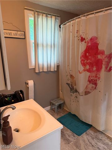 448 Cherry Street W, Canal Fulton, OH 44614