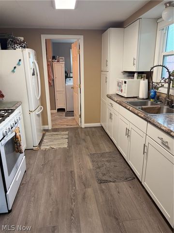 448 Cherry Street W, Canal Fulton, OH 44614