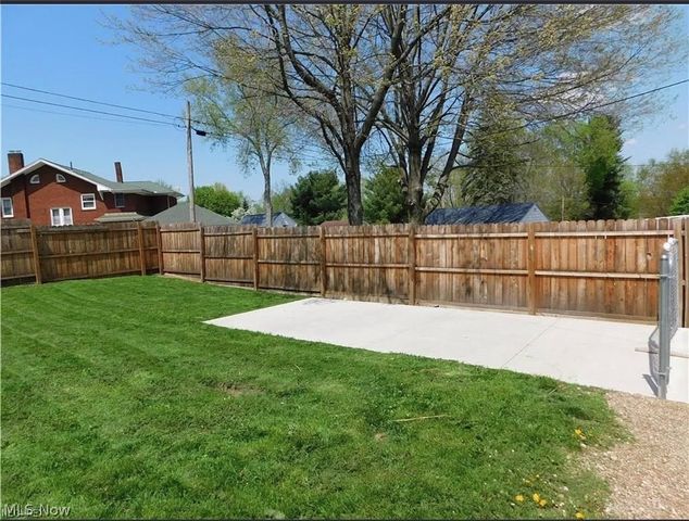 448 Cherry Street W, Canal Fulton, OH 44614