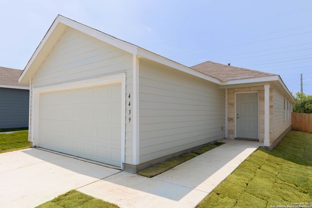 4439 zoe, San Antonio, TX 78222
