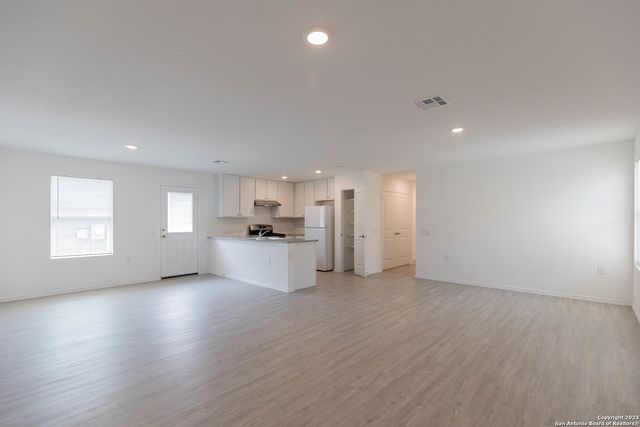 4439 zoe, San Antonio, TX 78222