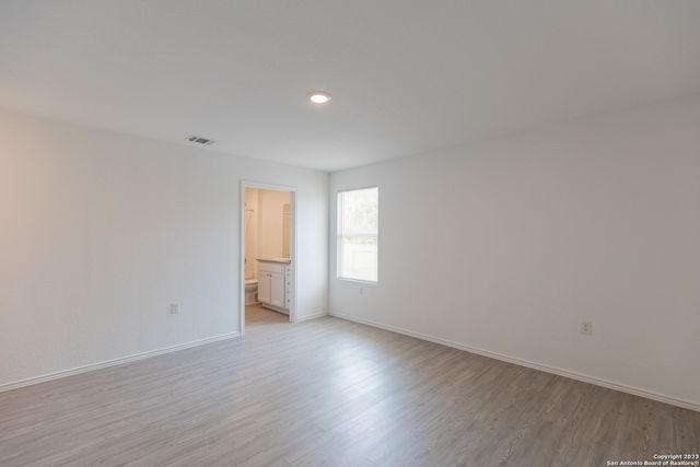 4439 zoe, San Antonio, TX 78222
