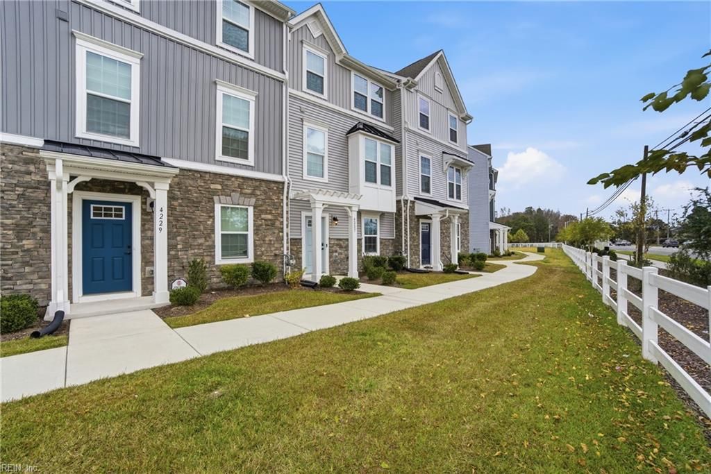 4227 Meander WAY, Chesapeake, VA 23321