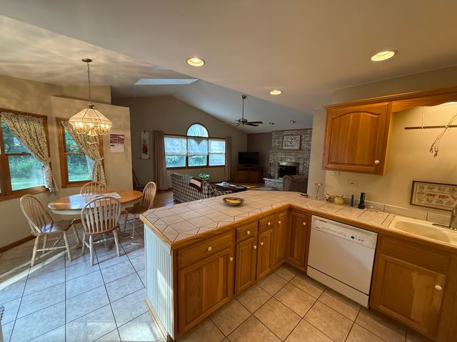 3940 Gloucester Drive, Crete, IL 60417
