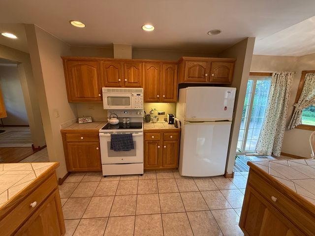 3940 Gloucester Drive, Crete, IL 60417