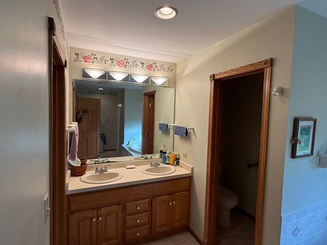 3940 Gloucester Drive, Crete, IL 60417