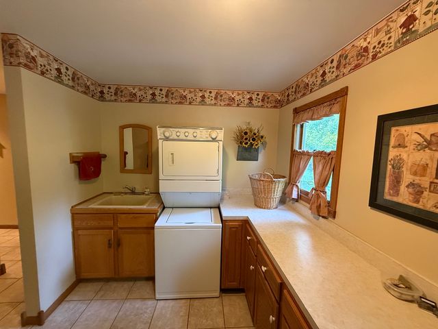 3940 Gloucester Drive, Crete, IL 60417