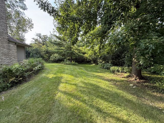 3940 Gloucester Drive, Crete, IL 60417