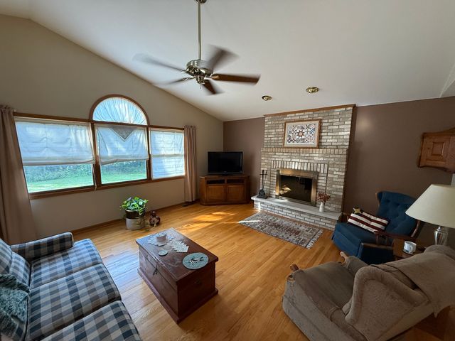 3940 Gloucester Drive, Crete, IL 60417