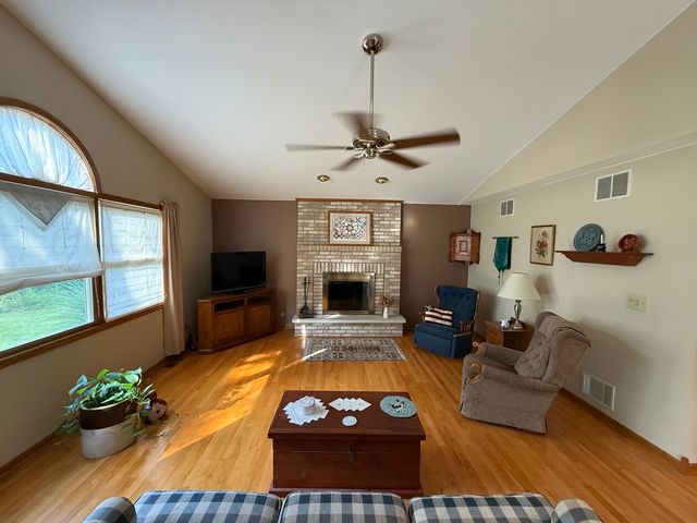 3940 Gloucester Drive, Crete, IL 60417