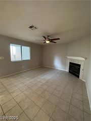 6749 CHARLESTON Boulevard 3, Las Vegas, NV 89146