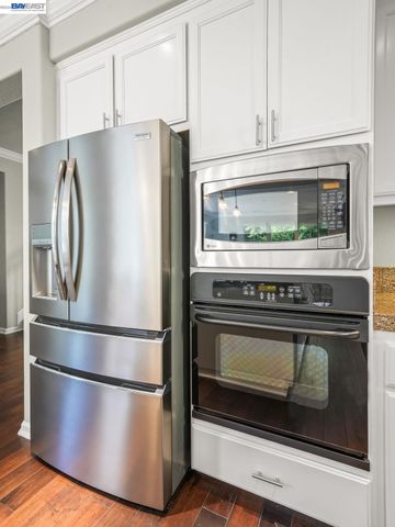 3132 Ashbrook Ln, San Ramon, CA 94582