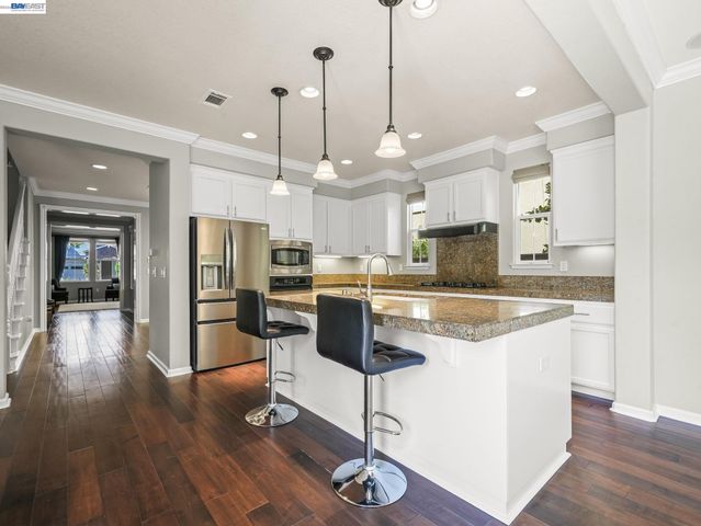 3132 Ashbrook Ln, San Ramon, CA 94582