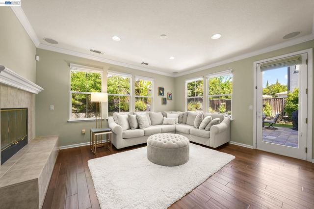 3132 Ashbrook Ln, San Ramon, CA 94582