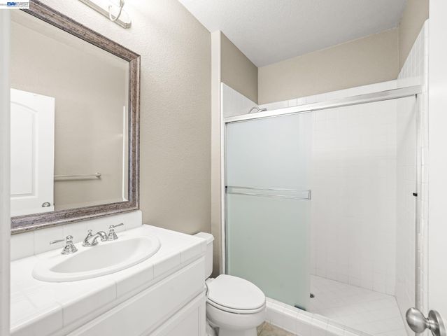 3132 Ashbrook Ln, San Ramon, CA 94582
