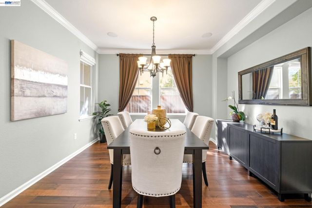 3132 Ashbrook Ln, San Ramon, CA 94582