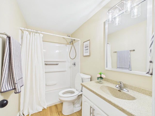 837 HARDING STREET, Menasha, WI 54952