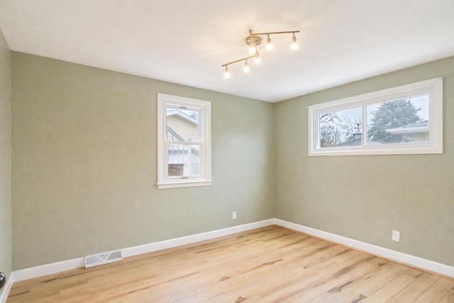 837 HARDING STREET, Menasha, WI 54952