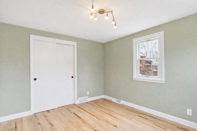 837 HARDING STREET, Menasha, WI 54952