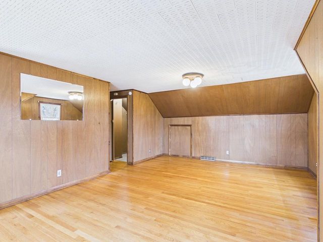 837 HARDING STREET, Menasha, WI 54952