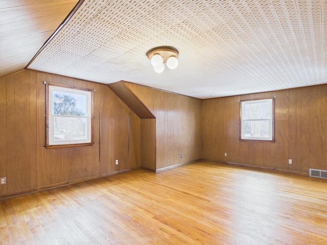 837 HARDING STREET, Menasha, WI 54952