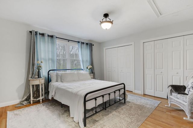 1860 High Meadow N, Niles, MI 49120
