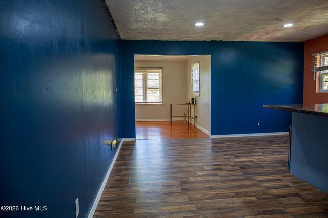 1107 Oak Avenue, Hamlet, NC 28345