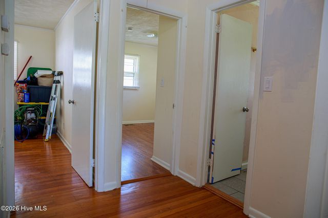1107 Oak Avenue, Hamlet, NC 28345