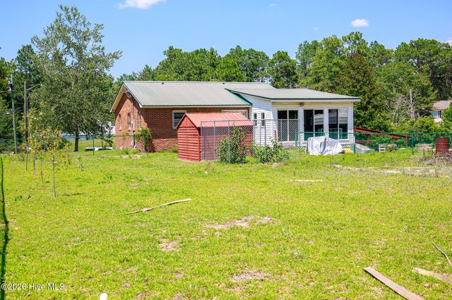 1107 Oak Avenue, Hamlet, NC 28345