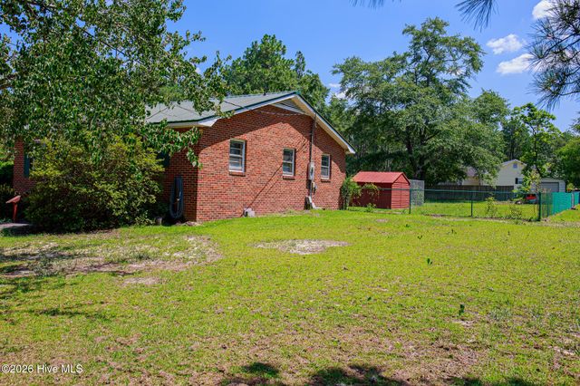 1107 Oak Avenue, Hamlet, NC 28345